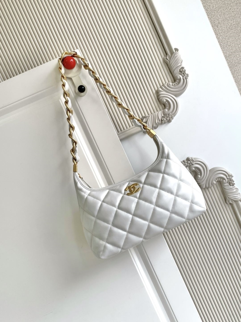 Ch**el hobo bags